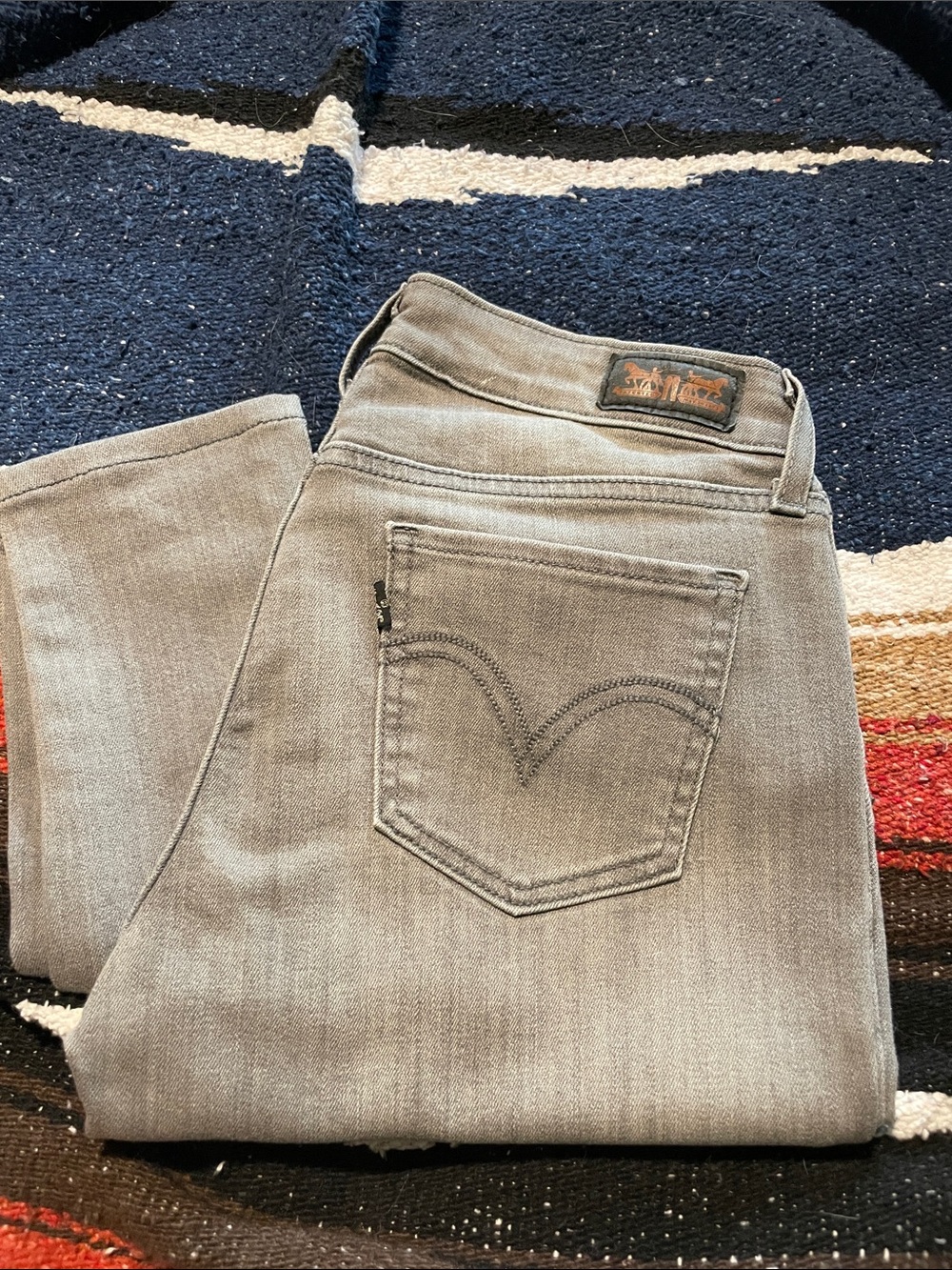 Levi's Light Gray Straight-Leg Skinny Jeans